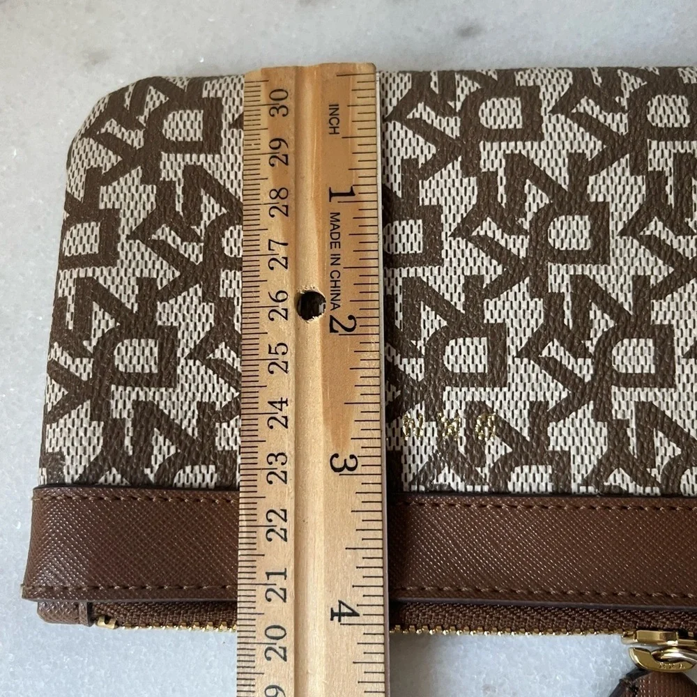 Dkny this bryant